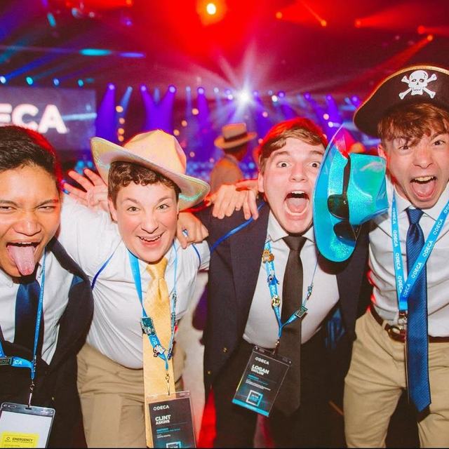 Members between competition rounds